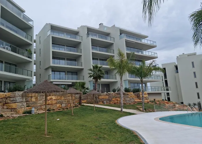 Celeste @ Oasis Mar